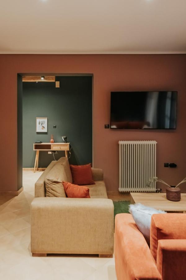 Kalavrita Krinides Apartment And Attics Exterior photo