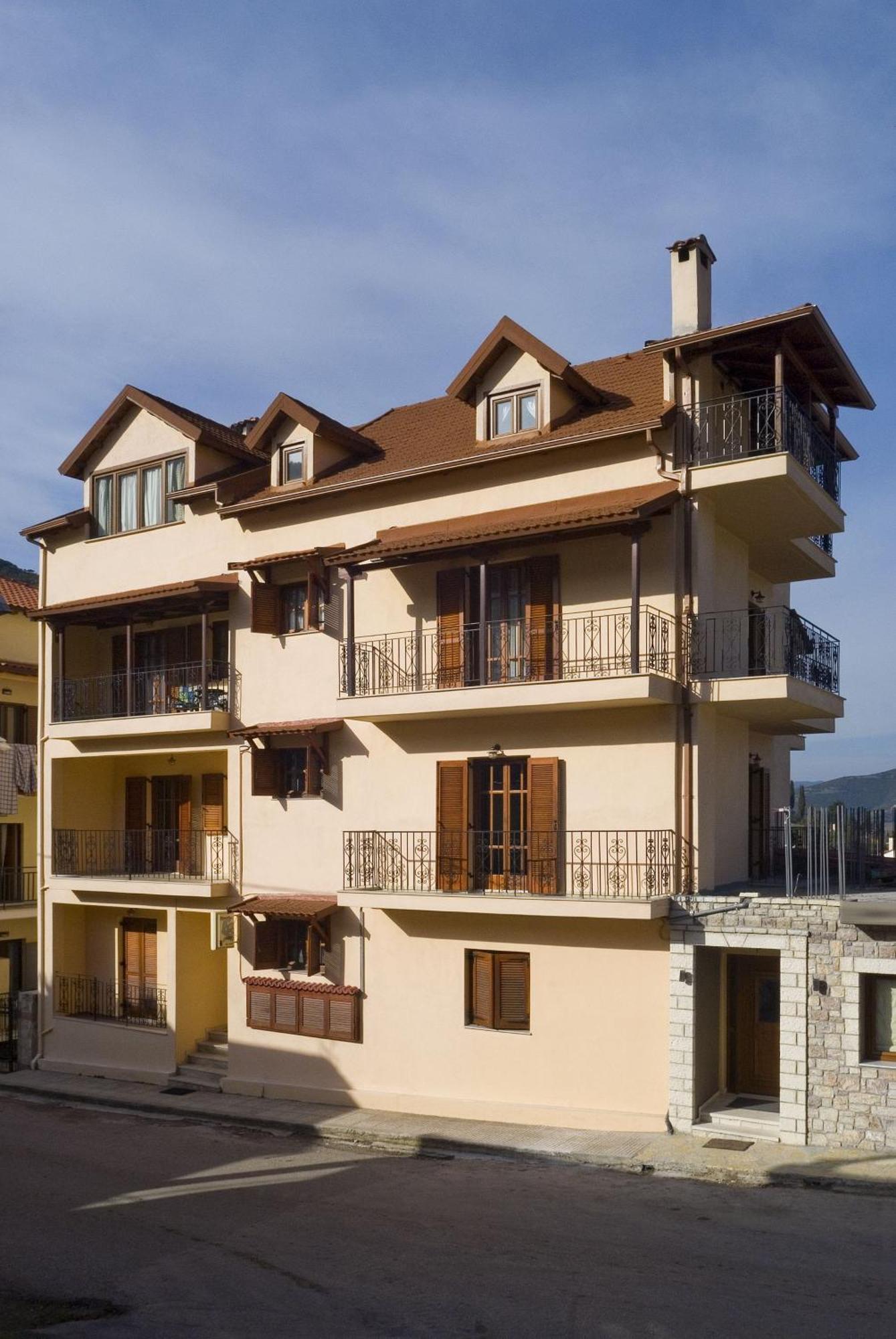 Kalavrita Krinides Apartment And Attics Exterior photo