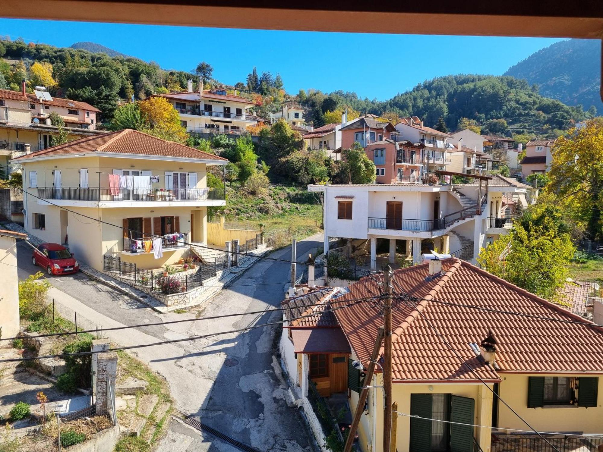 Kalavrita Krinides Apartment And Attics Exterior photo